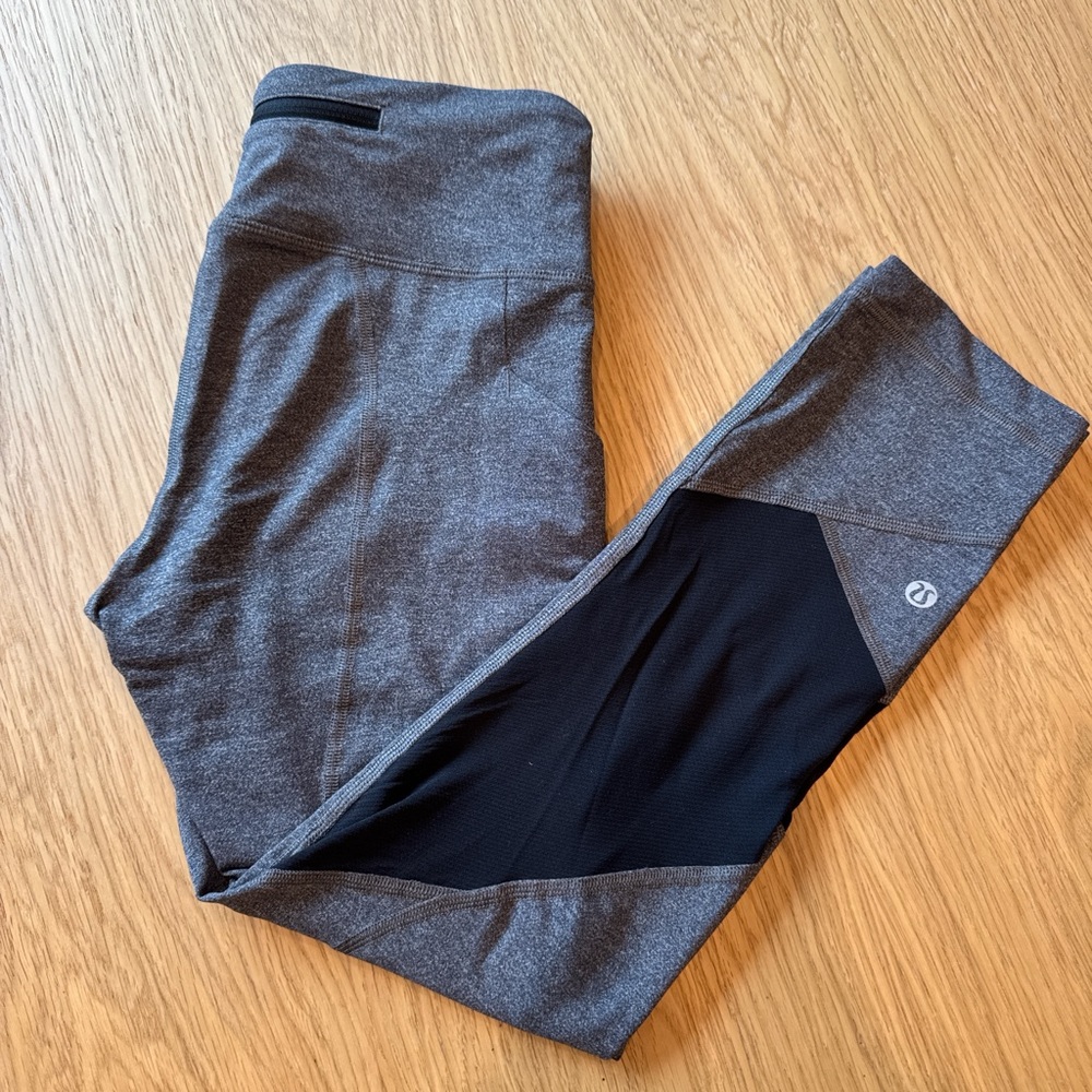 LuluLemon Pace Rival Mid-rise crop leggings, 22 inch, gray, size 4, worn once